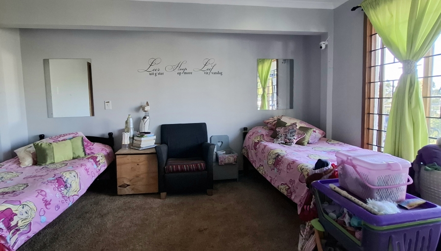 8 Bedroom Property for Sale in Old Place Western Cape